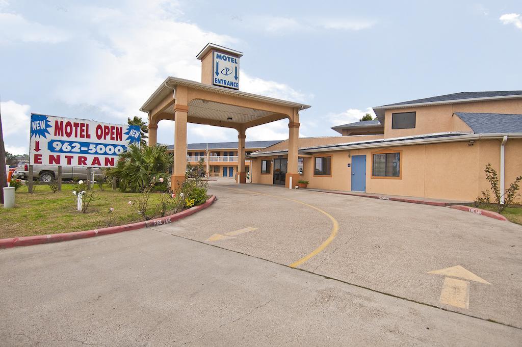 Executive Inn Groves Exterior photo